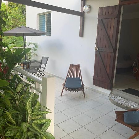 Logement Vacances Gissac Sainte-Anne מראה חיצוני תמונה